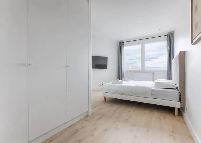 Διαμέρισμα Einstein I Cosy 6p